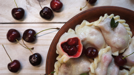 Вареники домашние с вишней 250 г