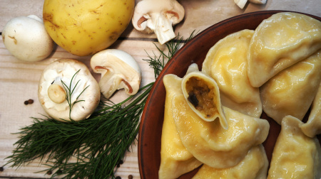 Вареники домашние с картошкой и грибами 250 г