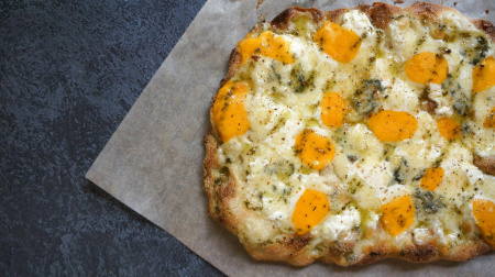 Римская пицца 4 сыра